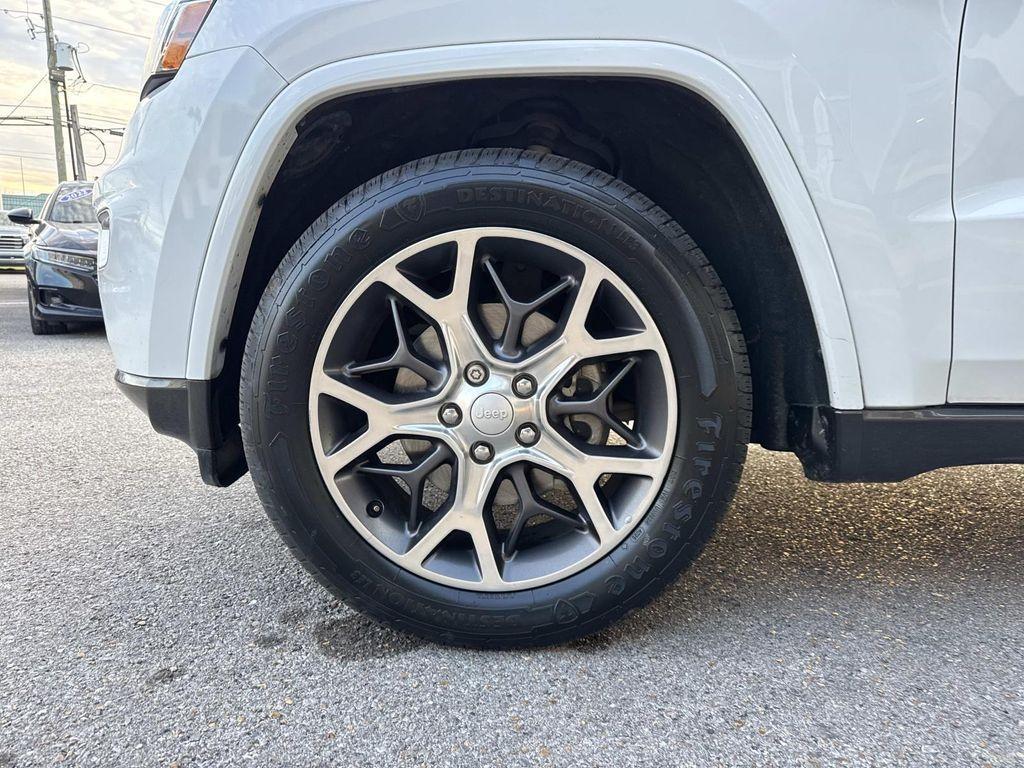 used 2018 Jeep Grand Cherokee car, priced at $16,899