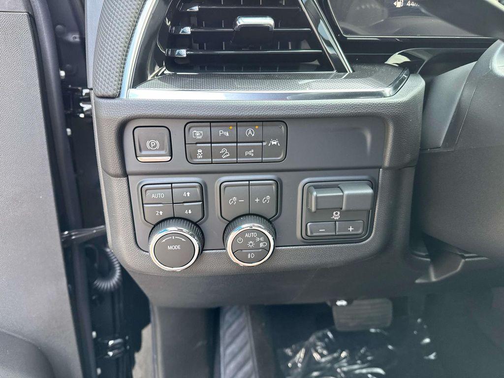 new 2026 Chevrolet Suburban car, priced at $76,910