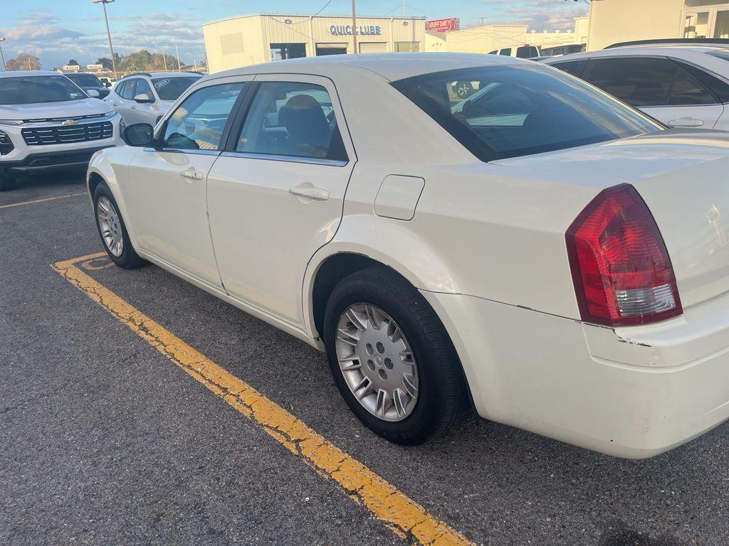 used 2007 Chrysler 300 car, priced at $4,999