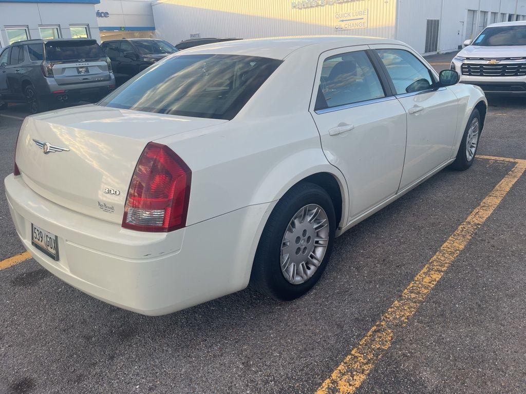 used 2007 Chrysler 300 car, priced at $4,999