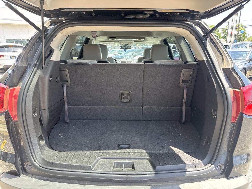 used 2012 Chevrolet Traverse car, priced at $10,999