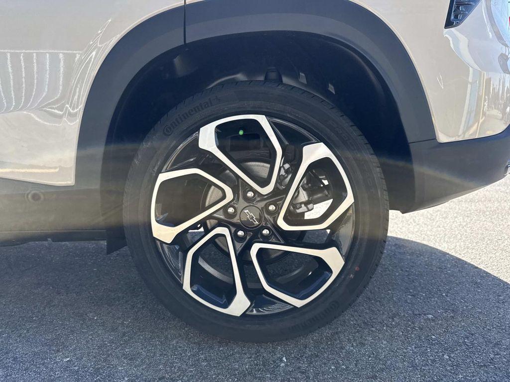 new 2026 Chevrolet Trax car, priced at $28,330