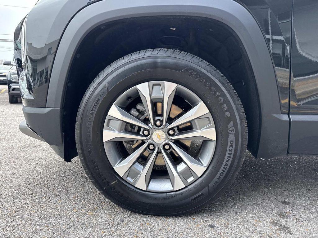 used 2025 Chevrolet Equinox car, priced at $24,999