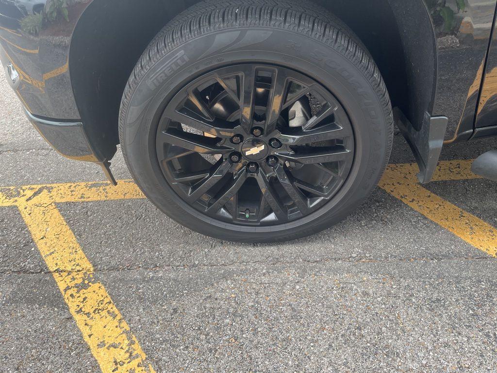 used 2023 Chevrolet Silverado 1500 car, priced at $42,995