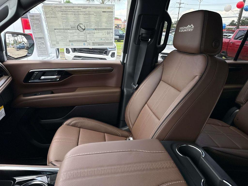 new 2026 Chevrolet Suburban car, priced at $86,160