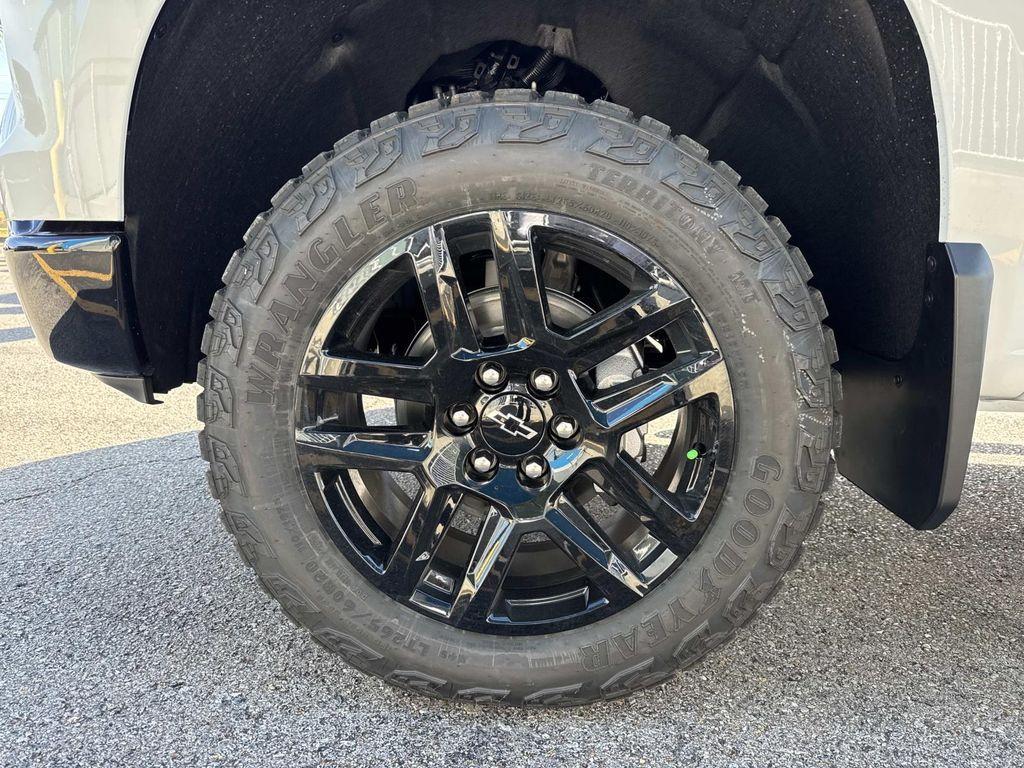 new 2026 Chevrolet Silverado 1500 car, priced at $47,695