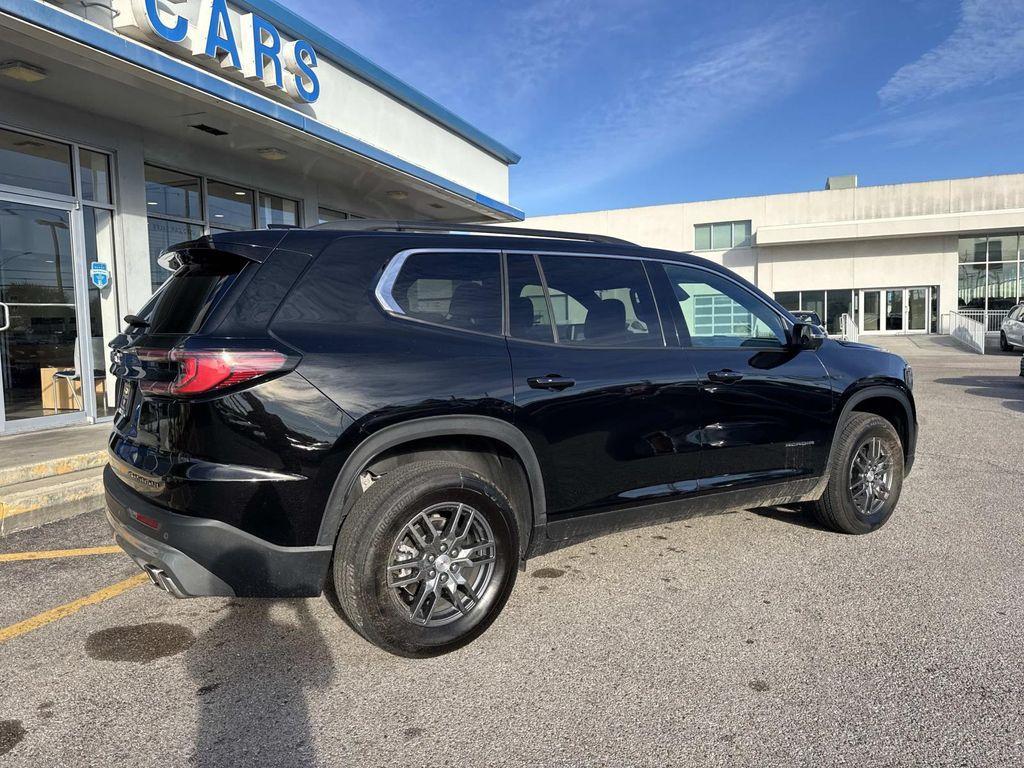 used 2025 GMC Acadia car, priced at $33,133
