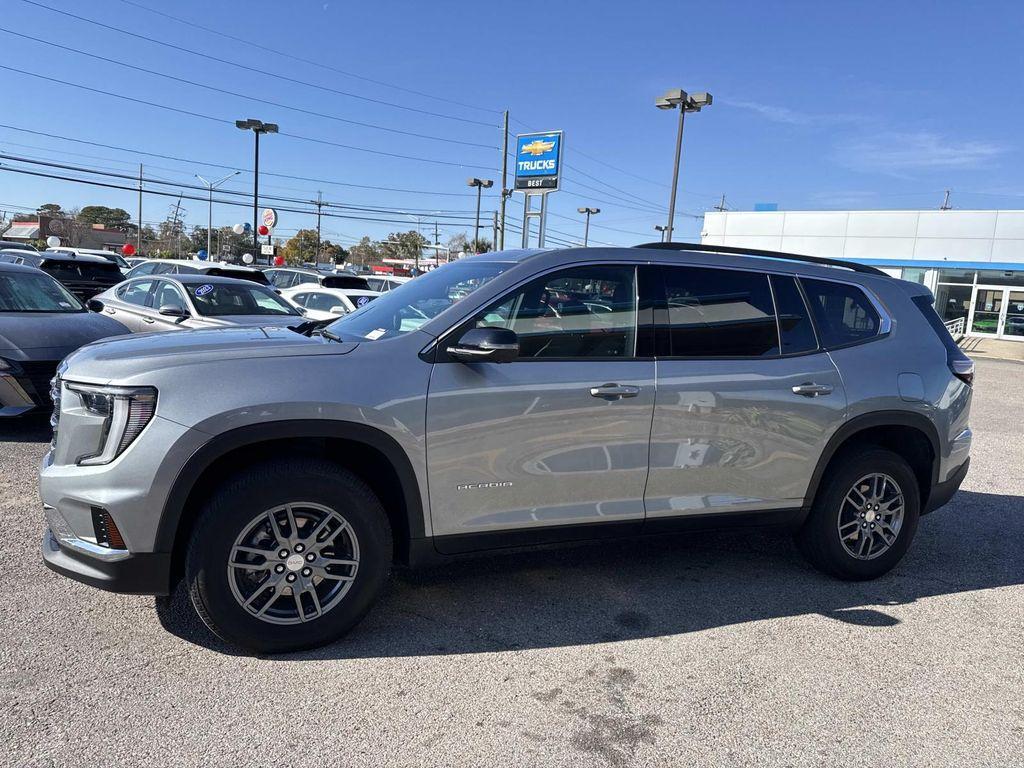 used 2025 GMC Acadia car, priced at $32,533