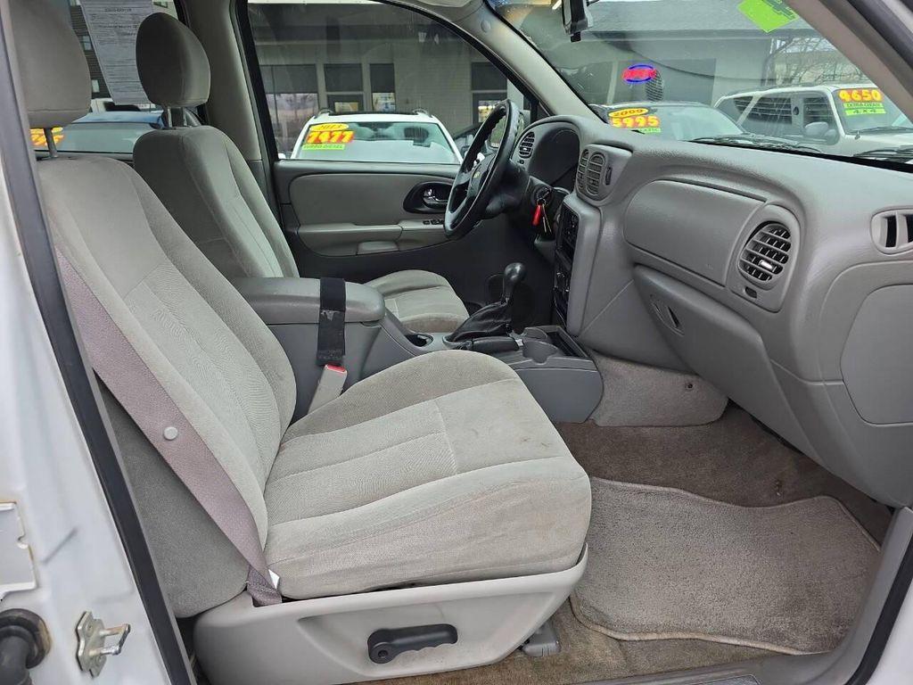 used 2005 Chevrolet TrailBlazer EXT car, priced at $3,495