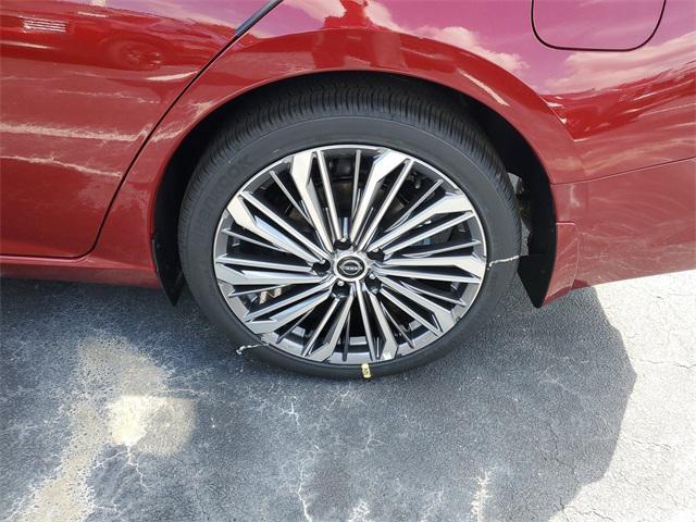 new 2025 Nissan Altima car, priced at $31,895