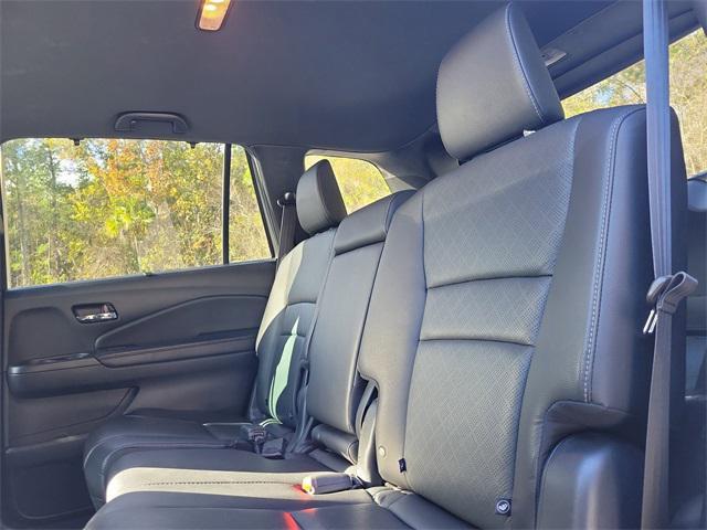 used 2021 Honda Passport car, priced at $23,622