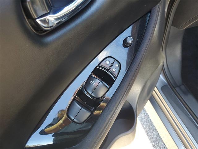 used 2018 Nissan Leaf car, priced at $10,265