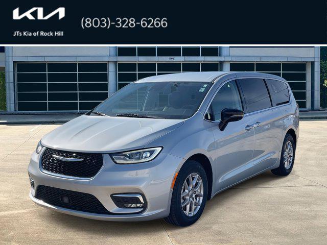 used 2024 Chrysler Pacifica car, priced at $23,390