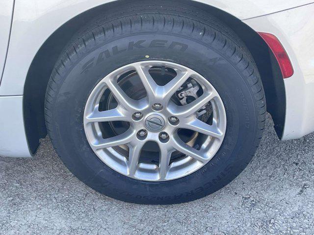 used 2024 Chrysler Pacifica car, priced at $23,390