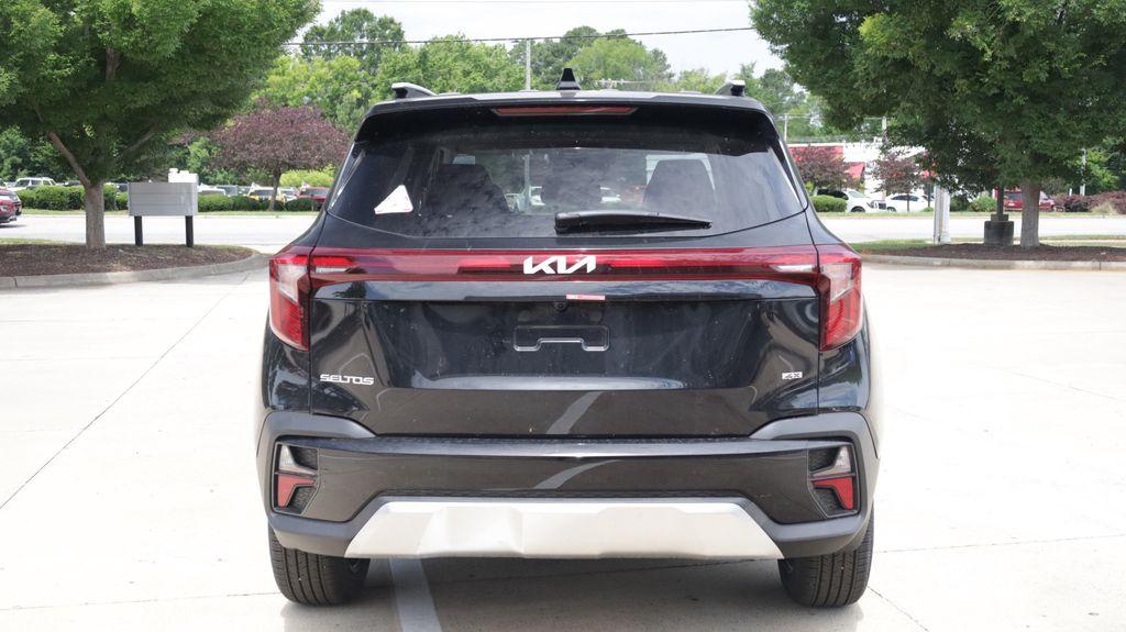 new 2026 Kia Seltos car, priced at $28,070