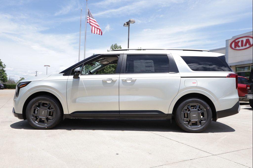new 2026 Kia Carnival Hybrid car, priced at $44,322