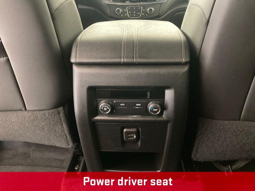 used 2023 Chevrolet Traverse car, priced at $33,727