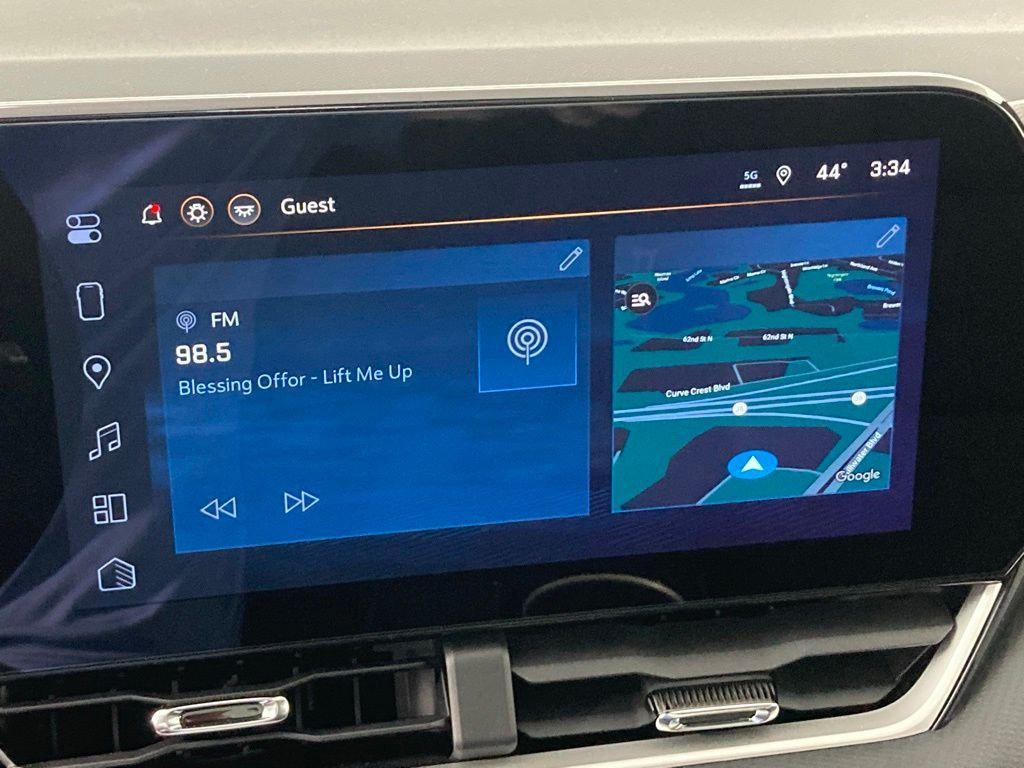 new 2026 Chevrolet Equinox car, priced at $33,300