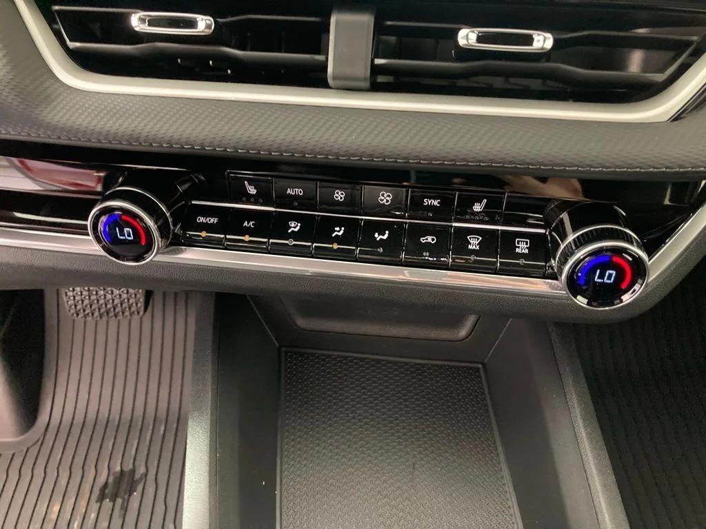 new 2026 Chevrolet Equinox car, priced at $33,354