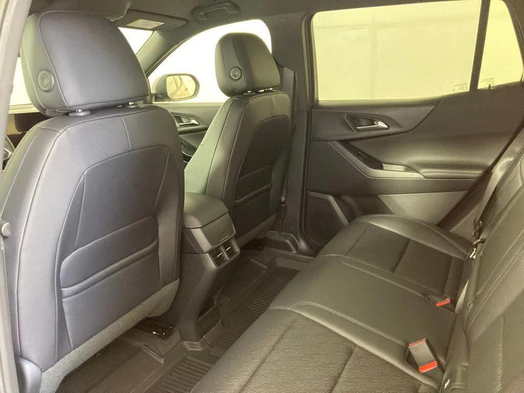 new 2026 Chevrolet Equinox car, priced at $33,354