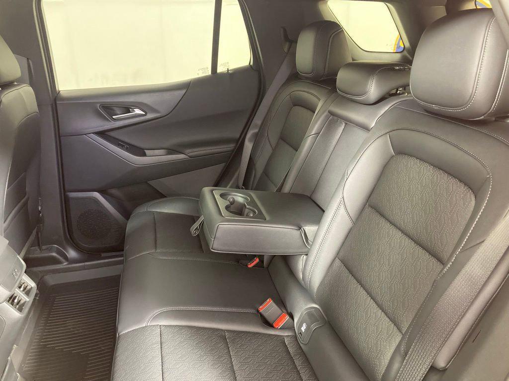 new 2026 Chevrolet Equinox car, priced at $33,354