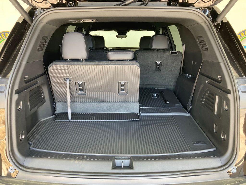 new 2026 Chevrolet Traverse car, priced at $44,474