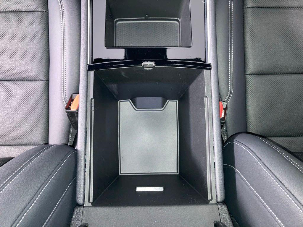 new 2026 Chevrolet Traverse car, priced at $44,474