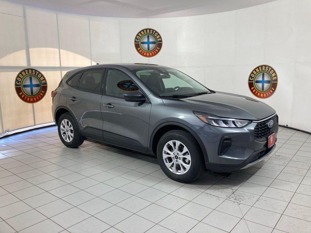 used 2025 Ford Escape car, priced at $22,051