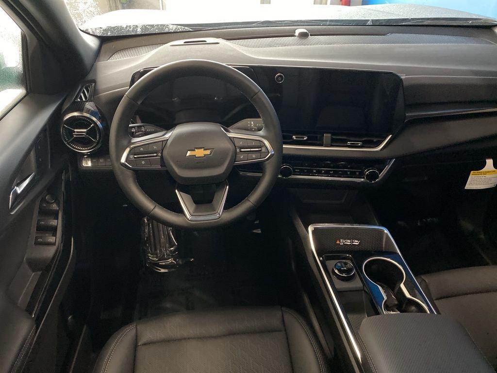 new 2026 Chevrolet Equinox car, priced at $32,920
