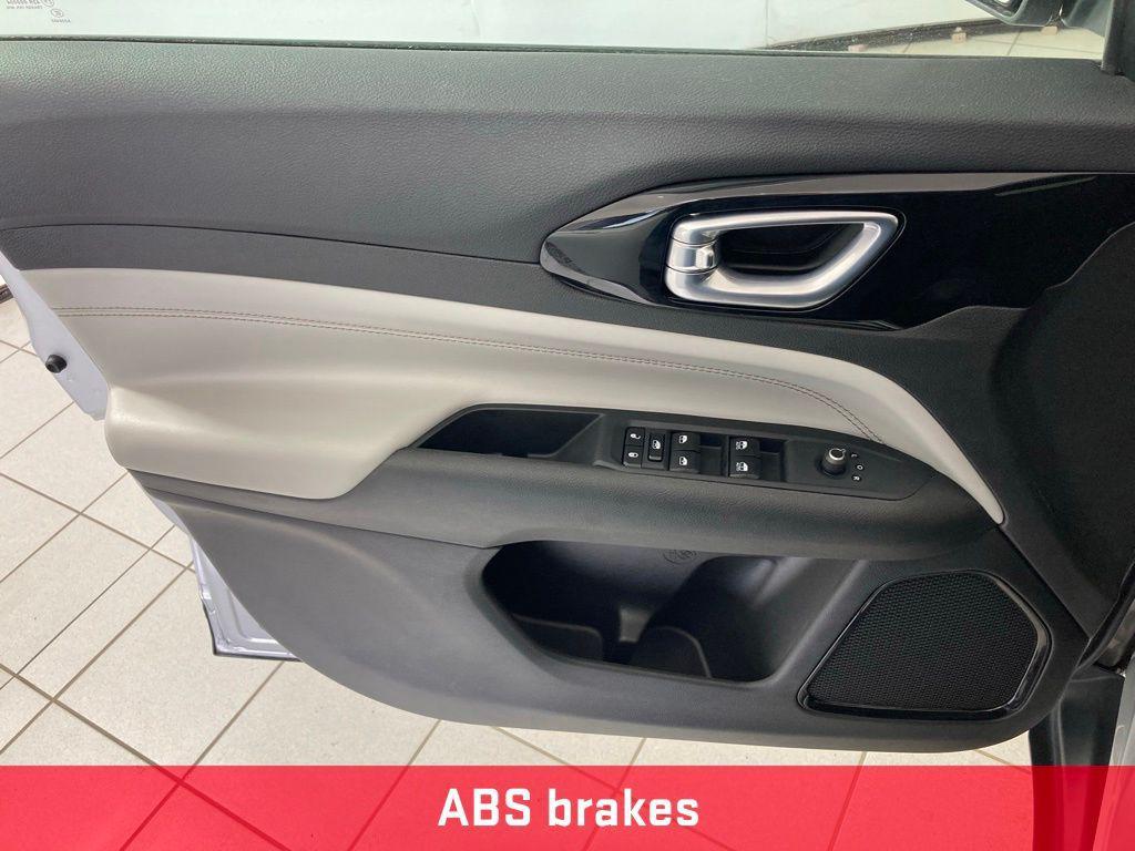 used 2025 Jeep Compass car, priced at $23,224