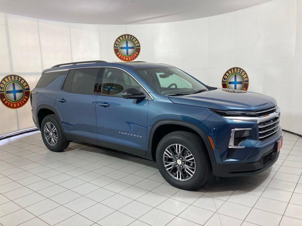 new 2026 Chevrolet Traverse car, priced at $44,353