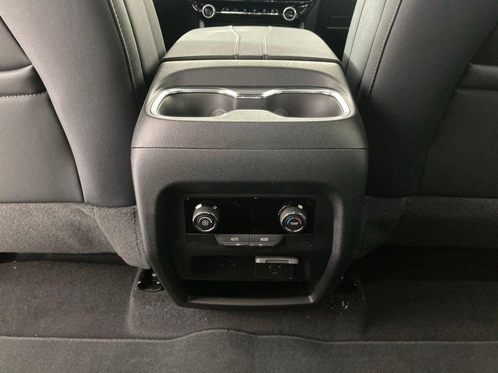 new 2026 Chevrolet Traverse car, priced at $44,353