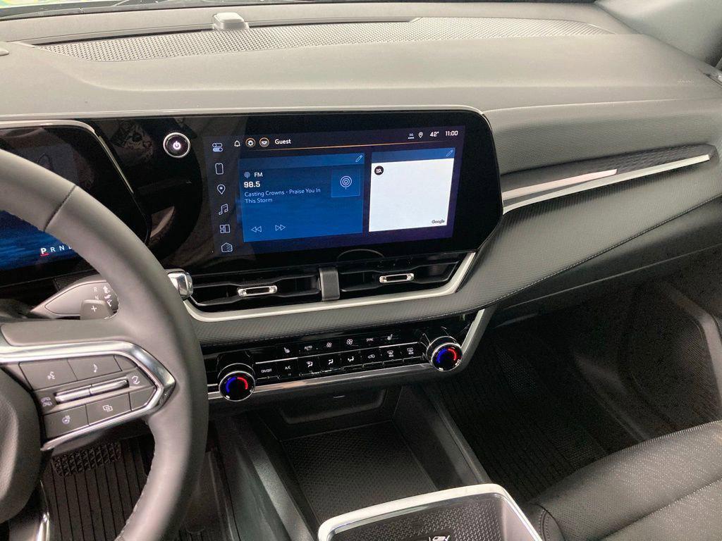 new 2026 Chevrolet Equinox car, priced at $32,911