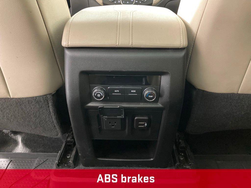 used 2023 Chevrolet Traverse car, priced at $34,714