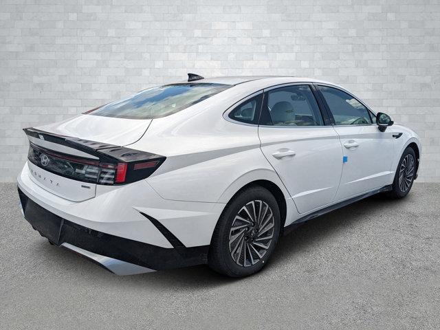 new 2025 Hyundai Sonata Hybrid car, priced at $30,820