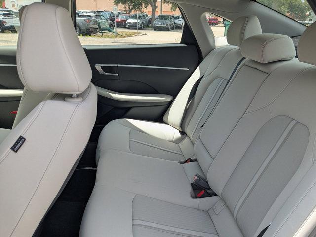 new 2025 Hyundai Sonata Hybrid car, priced at $30,820