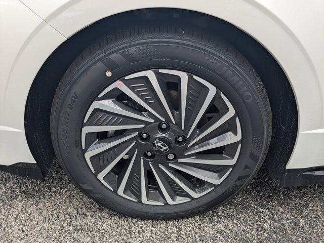 new 2025 Hyundai Sonata Hybrid car, priced at $30,820