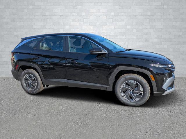 new 2026 Hyundai TUCSON Hybrid car, priced at $31,021