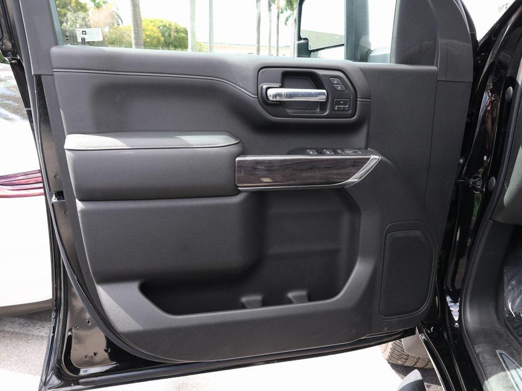 used 2022 Chevrolet Silverado 2500 car, priced at $57,990