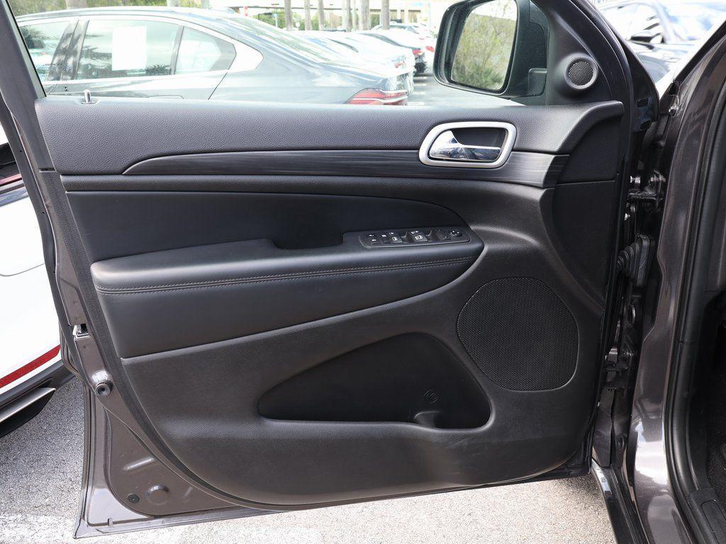 used 2021 Jeep Grand Cherokee car, priced at $21,991