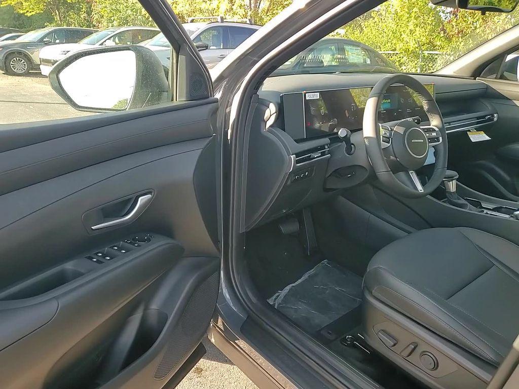 new 2026 Hyundai Tucson car, priced at $33,526