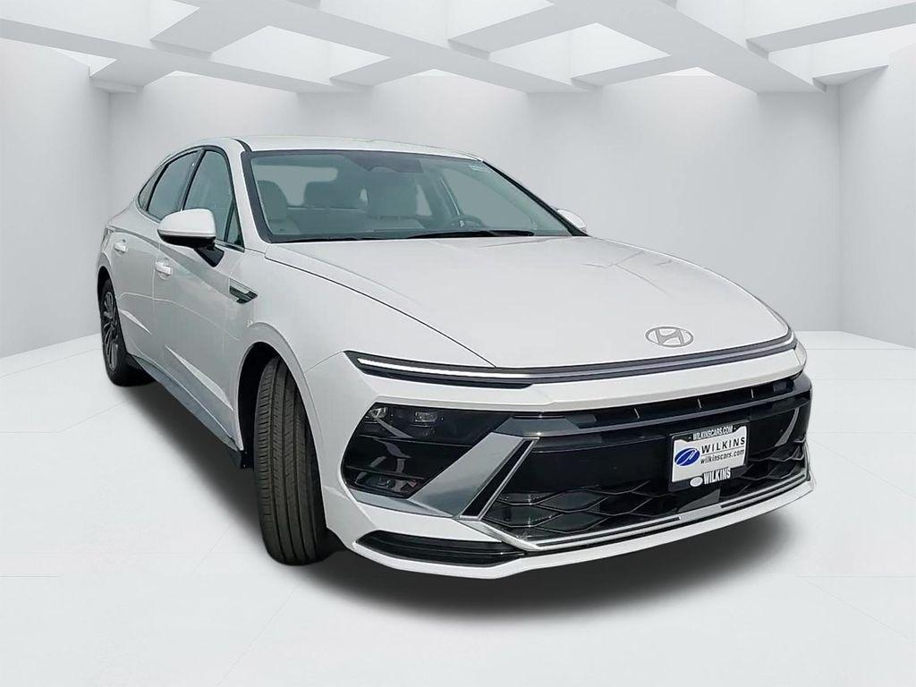 new 2025 Hyundai Sonata Hybrid car, priced at $29,623