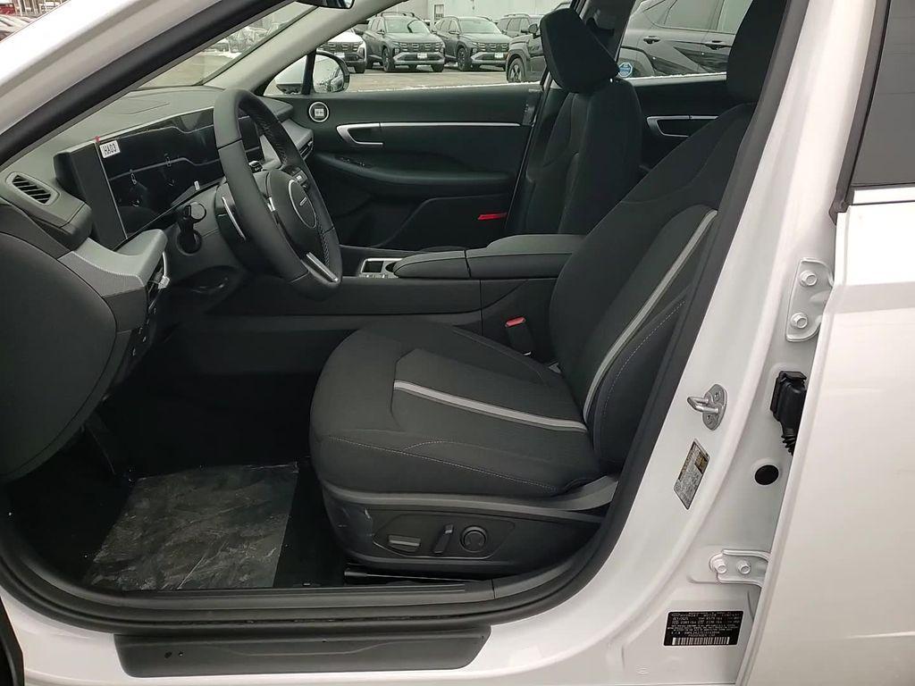 new 2026 Hyundai Sonata Hybrid car, priced at $33,463