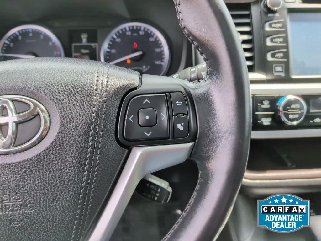 used 2016 Toyota Highlander car, priced at $22,300