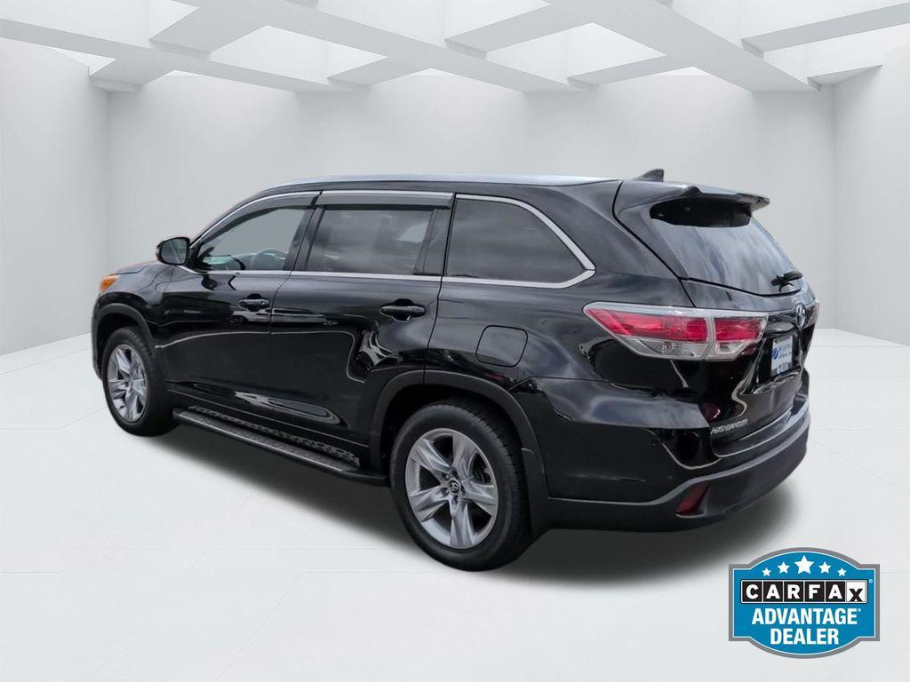 used 2016 Toyota Highlander car, priced at $22,500