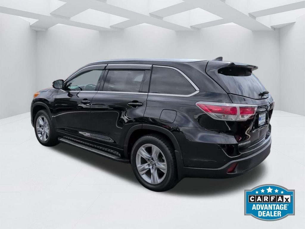 used 2016 Toyota Highlander car, priced at $22,300