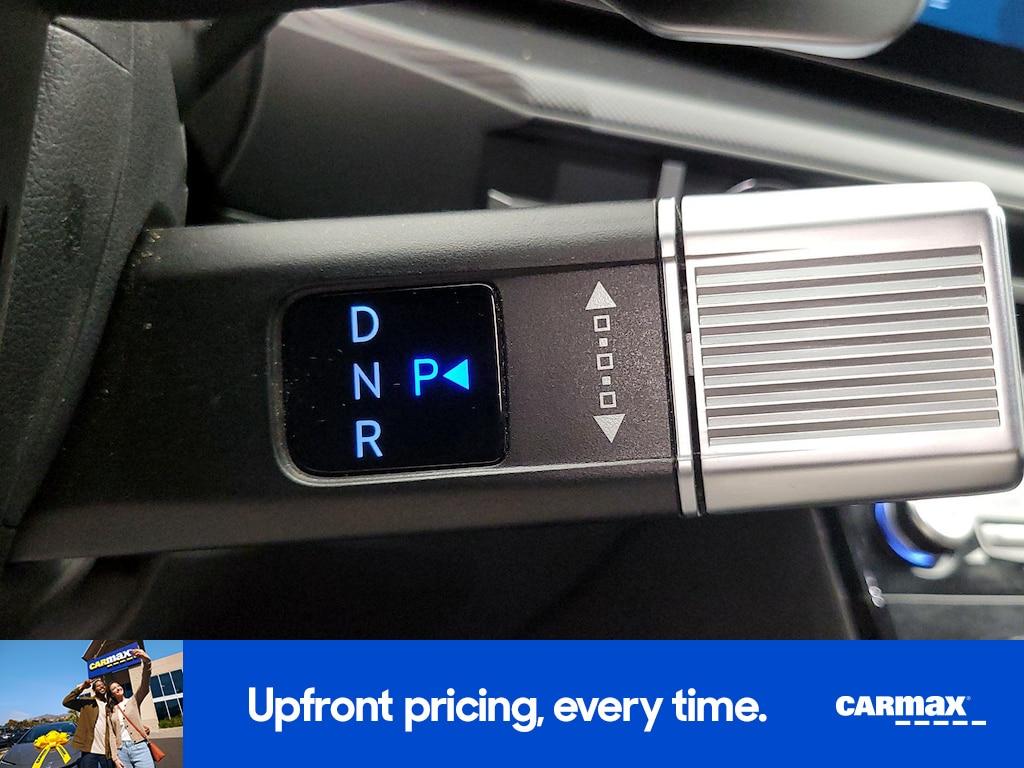 used 2024 Hyundai Santa Fe car, priced at $29,998