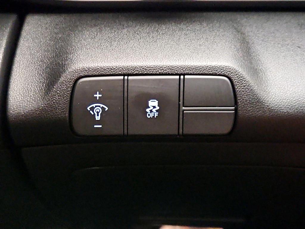 used 2025 Hyundai Elantra car, priced at $35,998