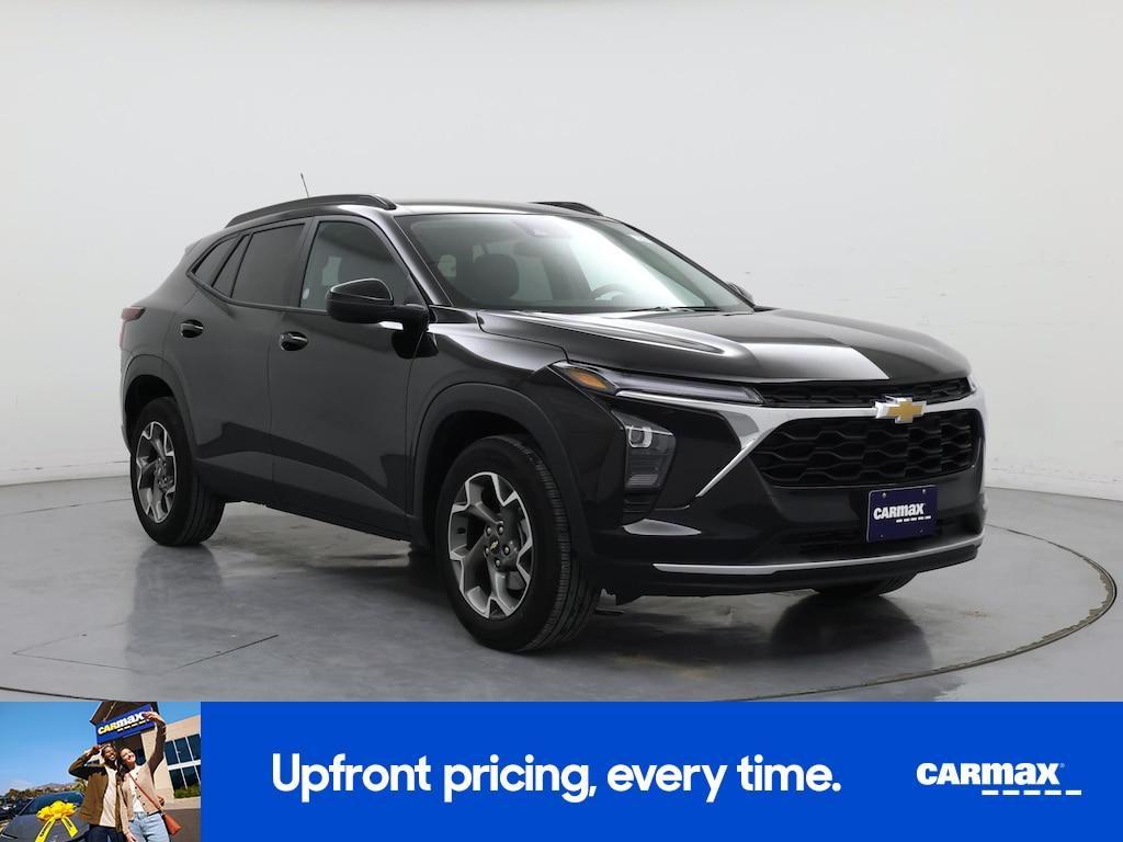 used 2025 Chevrolet Trax car, priced at $22,998