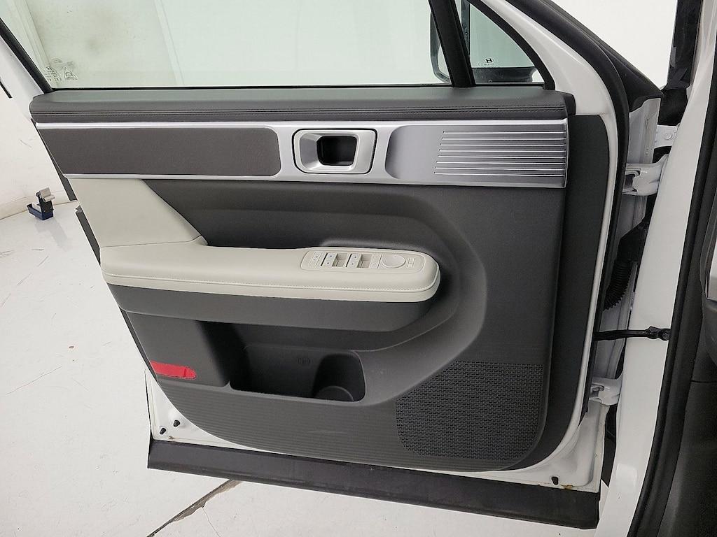 used 2025 Hyundai Santa Fe car, priced at $30,998